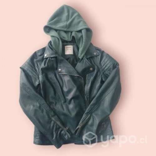 Chaqueta de cuero sintético color verde talla s