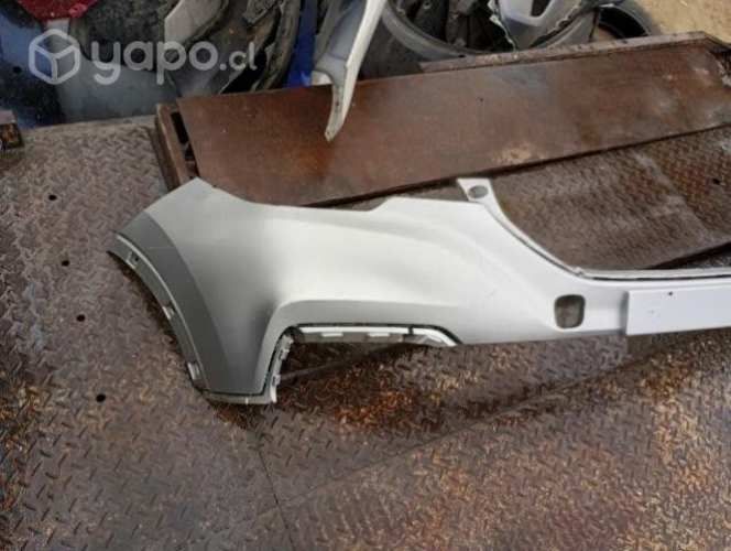 Parachoque superior MG ZS ORIGINAL impecable