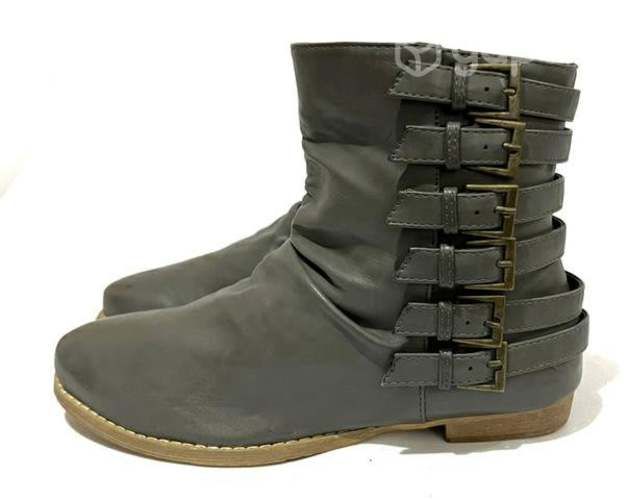 Botin 100% Sintético Marca Opposite N*38 Gris