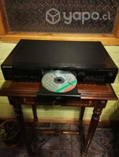 CDP Sony clásico de los 90s