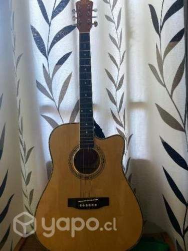 Guitarra sevillana