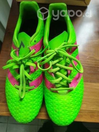 Zapatos de futbol 41 practicamente nuevos