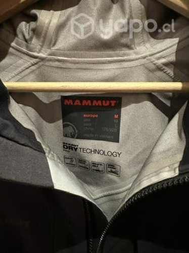 Parca impermeable Mammut negra