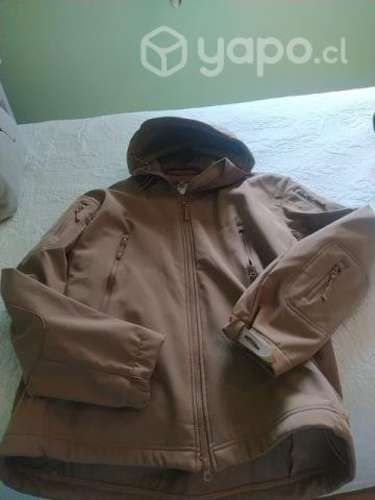 Chaqueta impermeable.