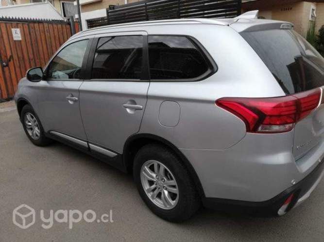 Mitsubishi outlander 2018