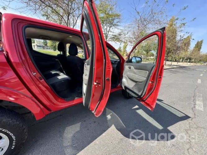 Vendo camioneta Mitsubishi L200 4*4 Katana