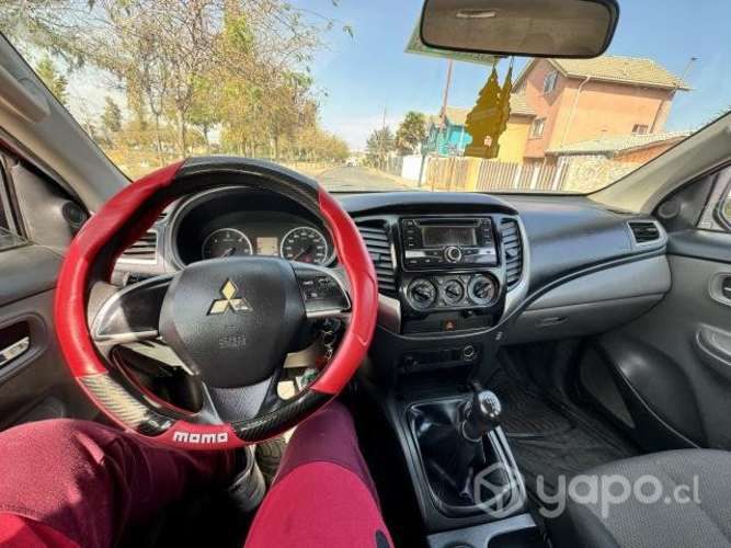 Vendo camioneta Mitsubishi L200 4*4 Katana