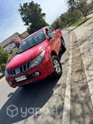Vendo camioneta Mitsubishi L200 4*4 Katana