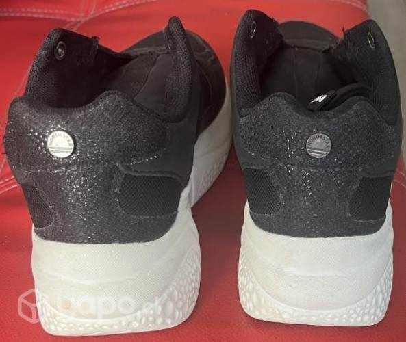 Vendo zapatillas north star nuevas talla 35