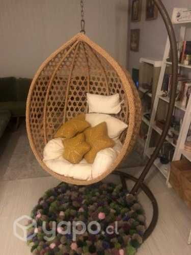 Sillón columpio símil ratán