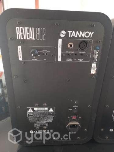 Parlantes Tanoy reveal 802