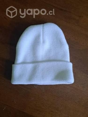 Gorro de lana blanco