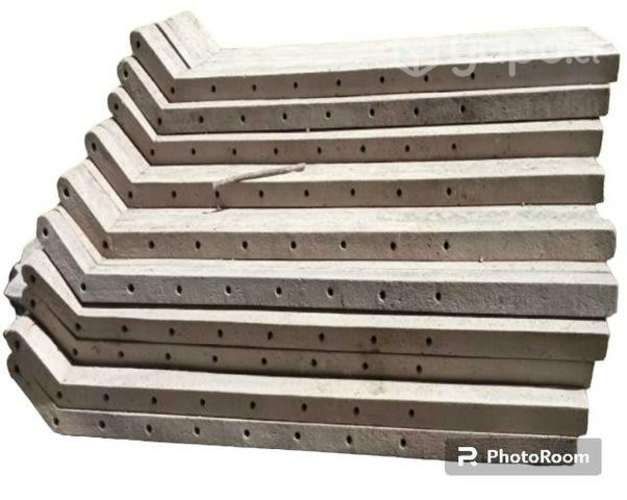 Apoyos y estacones de cemento