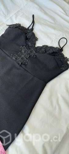 VESTIDO CORTO NEGRO Miss Selfridge Talla 36 o S