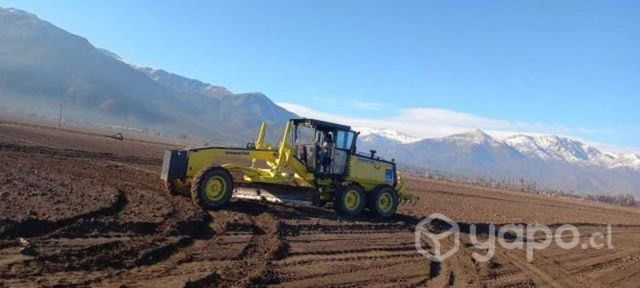 Motoniveladora en arriendo