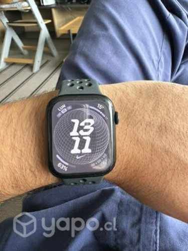 Apple Watch Nike Series 7 GPS 45mm