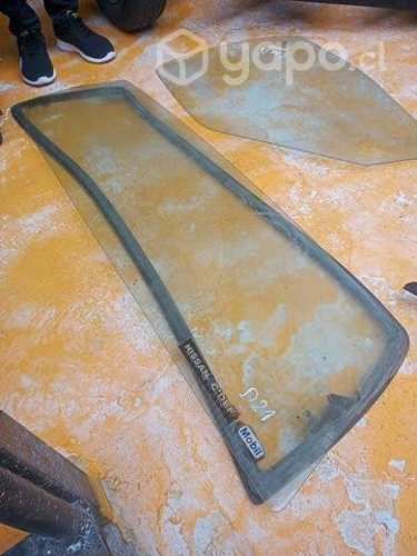 Nissan d21 vidrio luneta original con goma envio