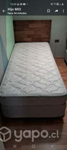 2 Camas de 1 plaza con colchón y respaldo