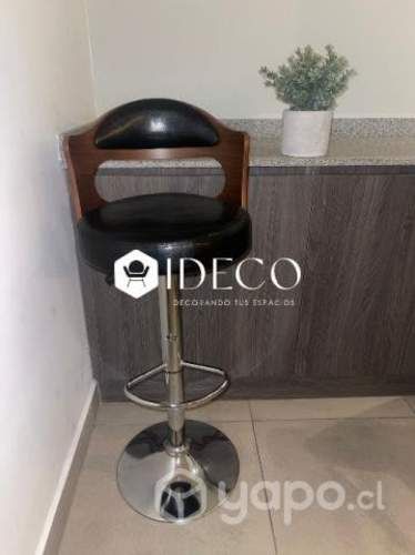 Elegante taburete de ecocuero y madera, nuevo.