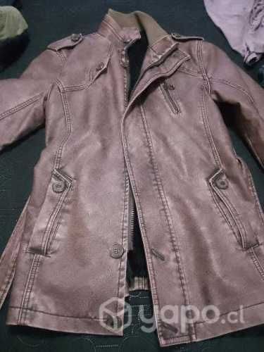 Chaqueta tipo cuero