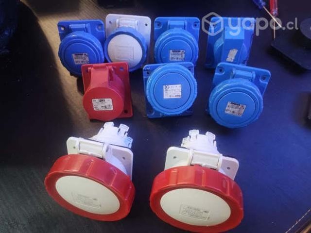 Enchufes industriales para tablero