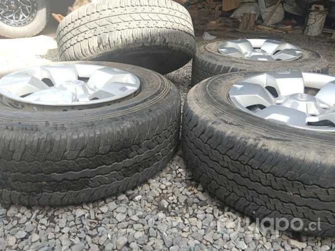 Vendo neumáticos