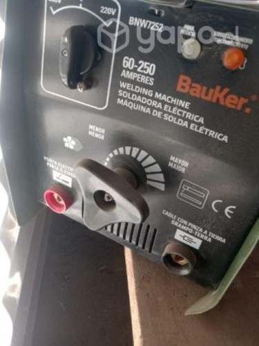 Soldadora bauker