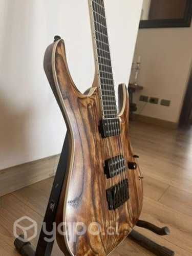 Guitarra Ibanez. Nueva