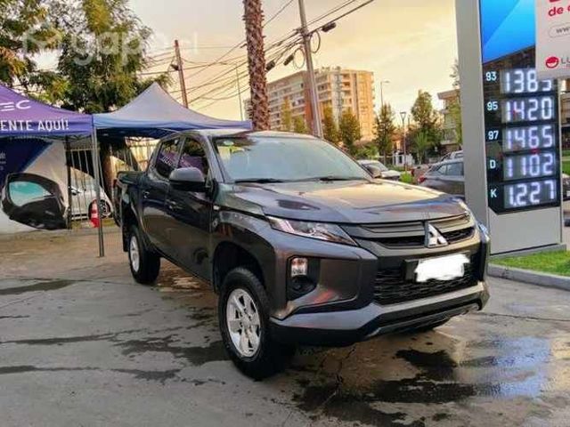 Camioneta Mitsubishi L200 2022