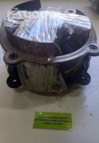 Par Parlantes (SNI177) Ssangyong New Actyon 2.0