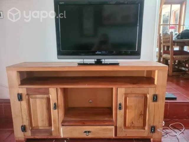 Hermoso rack y televisor