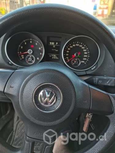 Volkswagen golf station 2013
