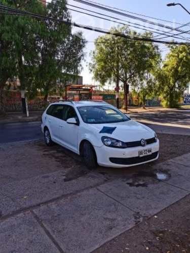 Volkswagen golf station 2013