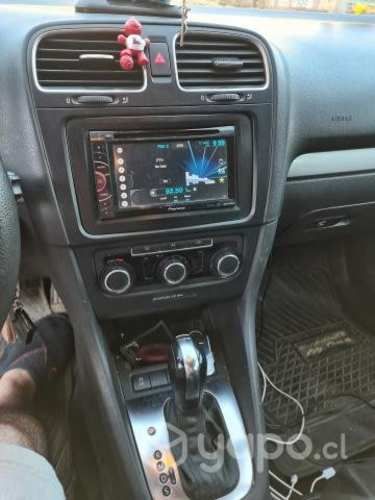 Volkswagen golf station 2013