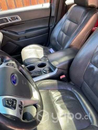 Vendo camioneta Ford explorer año 2014