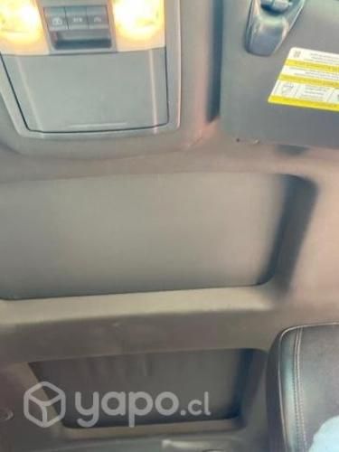 Vendo camioneta Ford explorer año 2014