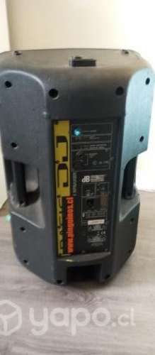 Parlantes Db technologies Dj