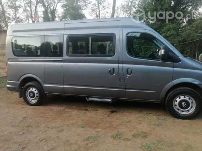 Maxus v80 de pasajeros