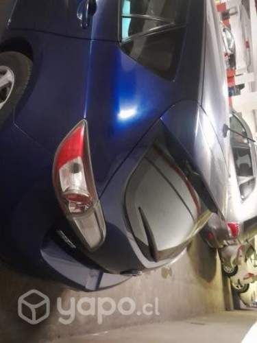 Vendo Auto excelente estado papeles al dia