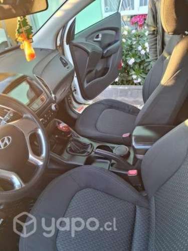 Vendo vehículo hyundai tucson