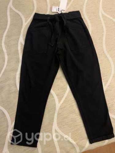 Pantalón nuevo XL Horma pequeña