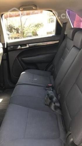 Kia motors sorento 2011