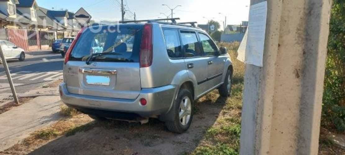 Nissan x-trail 2010