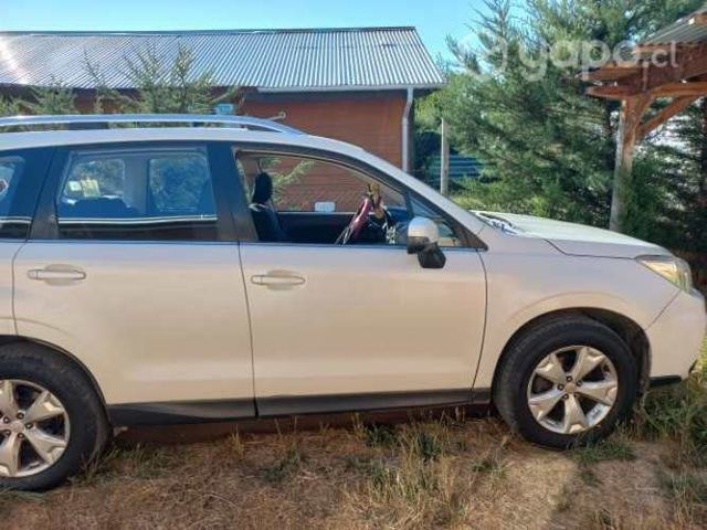 Vendo Subaru Forester 2015 2.0 excelente estado
