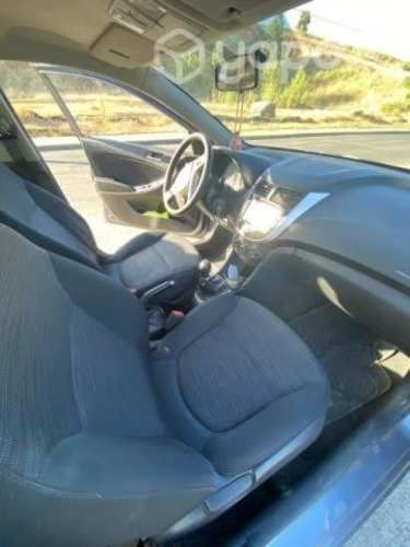 Vendo auto Hyundai accent