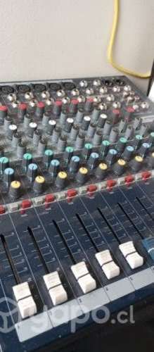 Mesa de sonido souncraft