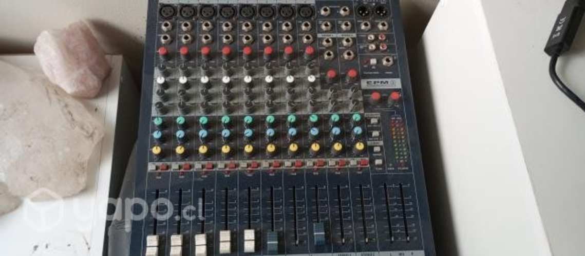 Mesa de sonido souncraft