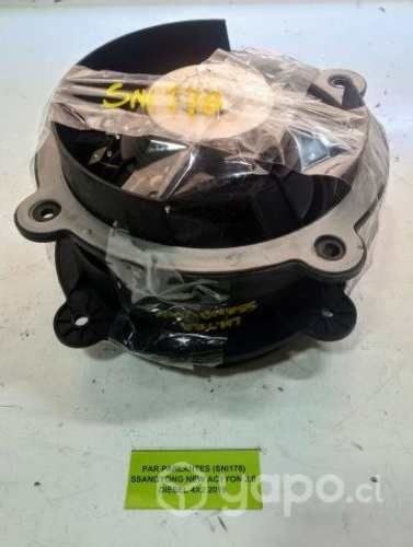 Par Parlantes (SNI178) Ssangyong New Actyon 2.0 Di