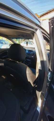 Hyundai New Tucson GL 2.0