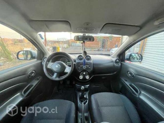 Nissan versa